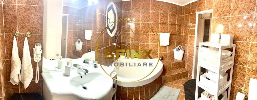 Casă individuală cu 8 camere cu Canalizare în Gara de Nord