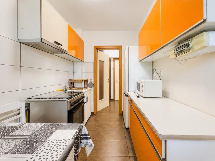 Apartament cu 2 camere semidecomandat, mobilat în Gheorgheni