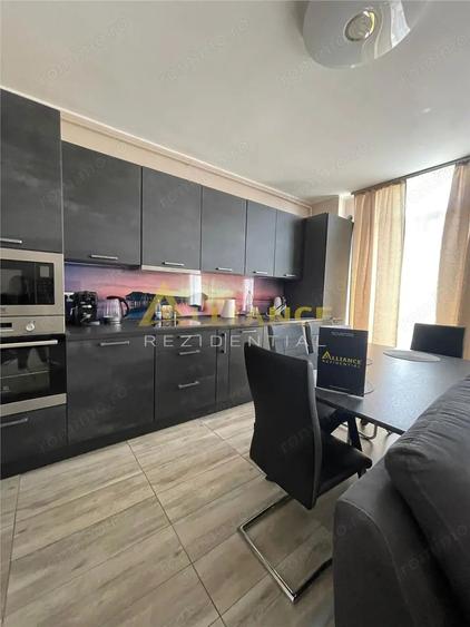 Apartament cu 3 camere decomandat, mobilat în Vitan
