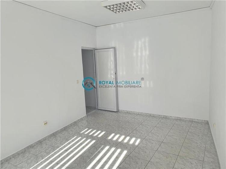 Birou, de 36.209999084473 mp, în Gheorghe Doja