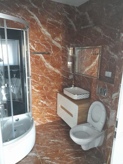 Apartament cu 3 camere decomandat în Florești