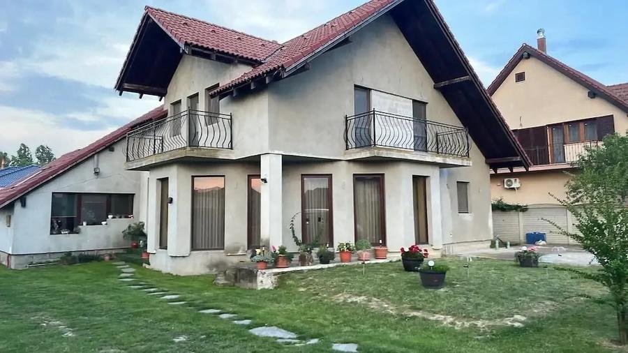 Casă cu Teren 761 Mp în Șag