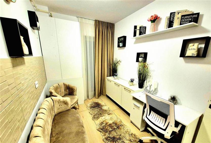 Apartament cu 3 camere decomandat în Aroneanu
