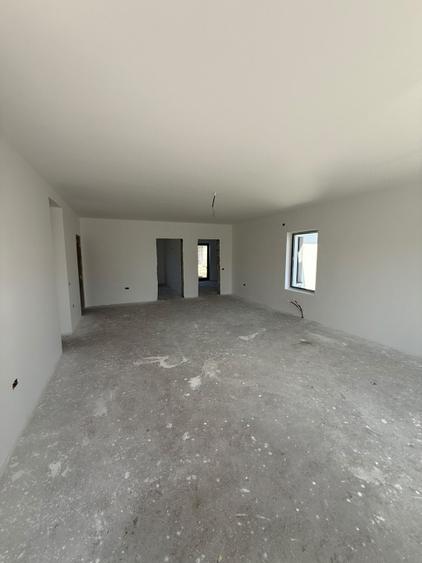 Casă individuală cu 4 camere cu Teren 400 Mp în Cumpăna