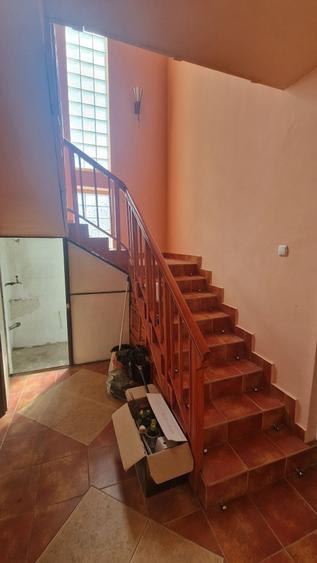 Casă cu 4 camere în Dara