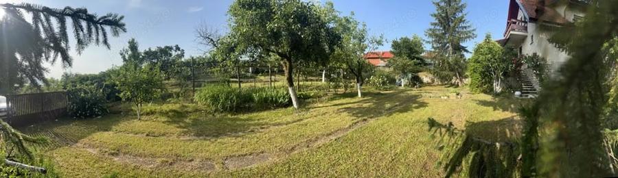 Casă cu 4 camere în Vărzaru
