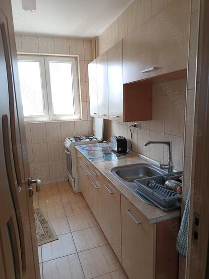 Apartament cu 2 camere semidecomandat în Colentina