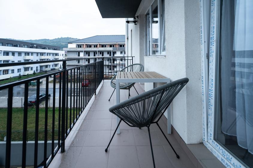 Apartament cu 2 camere decomandat, mobilat în Florești