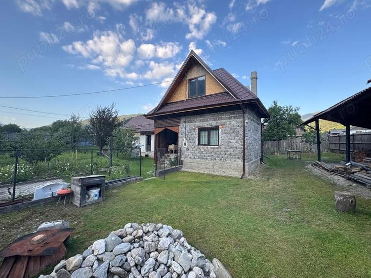 Casă cu 2 camere cu Teren 920 Mp în Dragoslavele