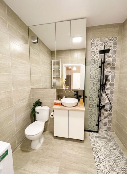 Apartament cu 3 camere semidecomandat, mobilat în Grozăvești