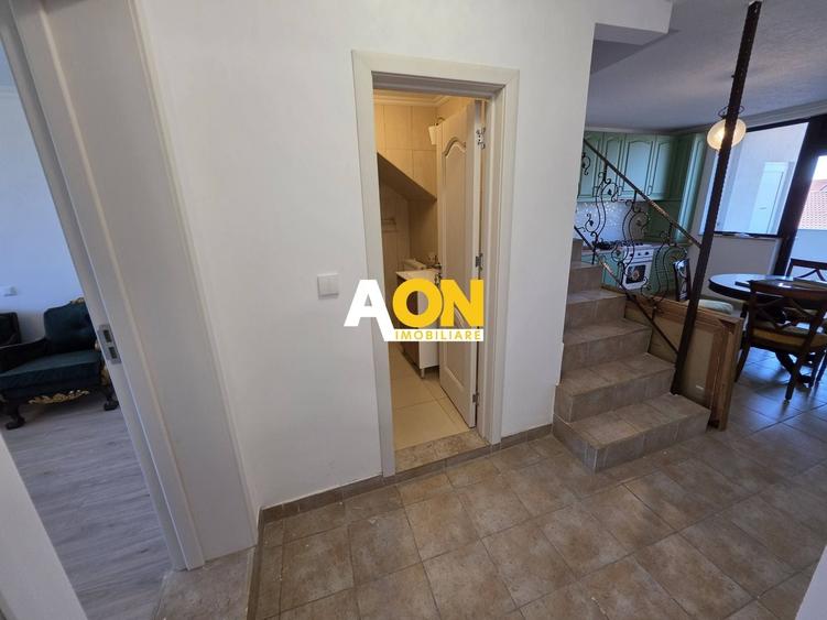 Apartament cu 5 camere decomandat în Cetate