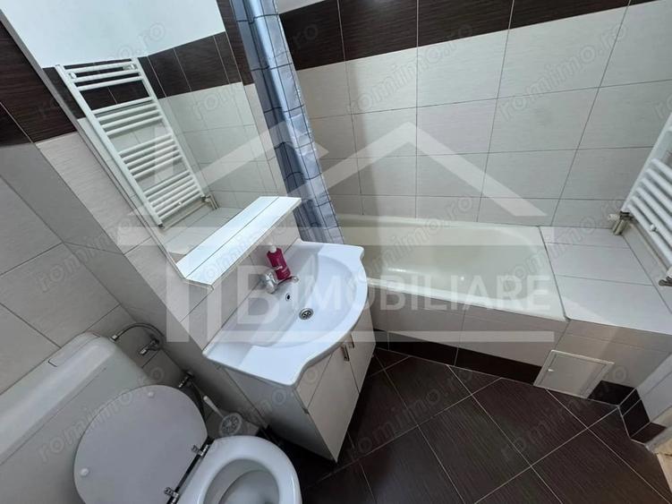 Garsonieră decomandată în 7 Noiembrie