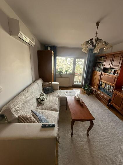 Apartament cu 4 camere decomandat în Mărăști