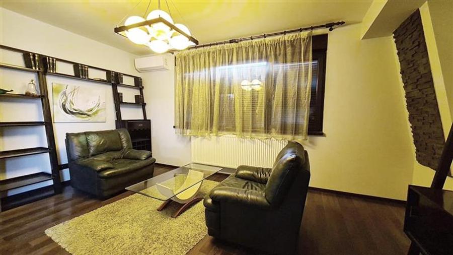 Apartament cu 3 camere decomandat în Blașcovici
