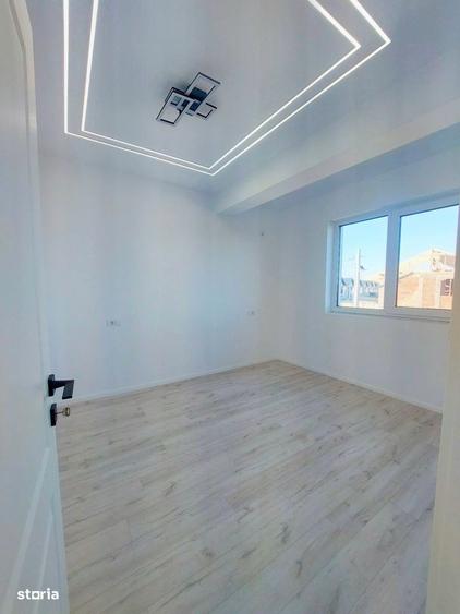 Casă cu 5 camere cu Teren 350 Mp în Central