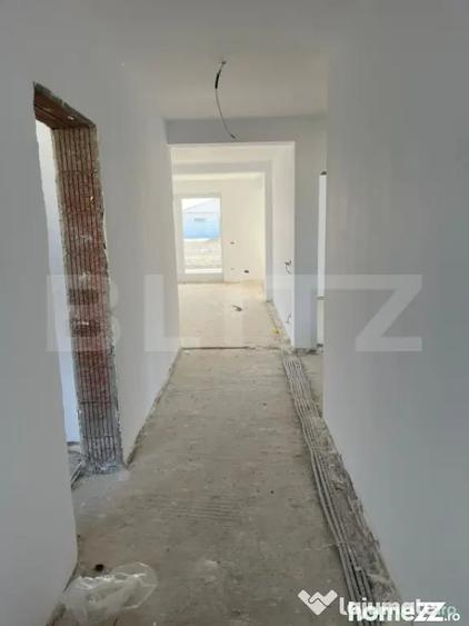 Casă cu 4 camere cu Teren 500 Mp în Sântandrei