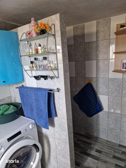 Casă cu 2 camere cu Teren 1686 Mp în Găvănești