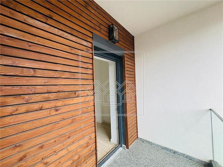 Apartament cu 2 camere decomandat în Exterior Vest