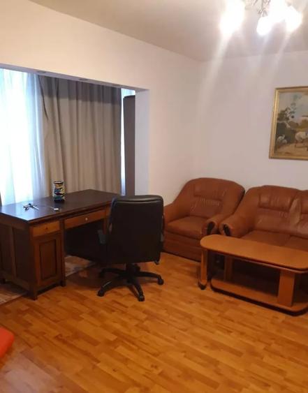 Apartament cu 3 camere decomandat, mobilat în Brâncoveanu