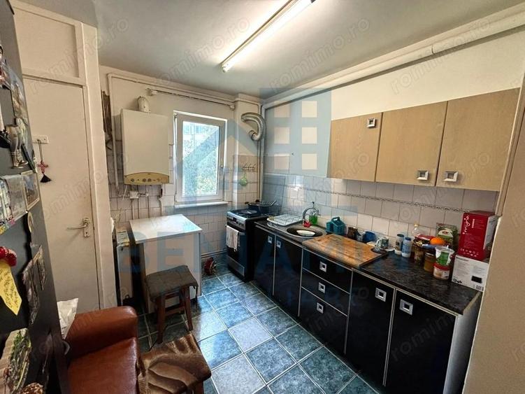 Apartament cu 2 camere semidecomandat în Centrul Civic
