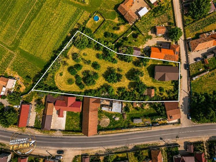 Teren Construcții intravilan de 2770 mp, în Sântionlunca