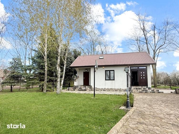 Casă cu 2 camere cu Teren 1500 Mp în Sinești
