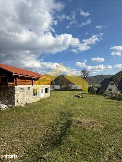 Casă cu 6 camere cu Teren 3780 Mp în Coronini