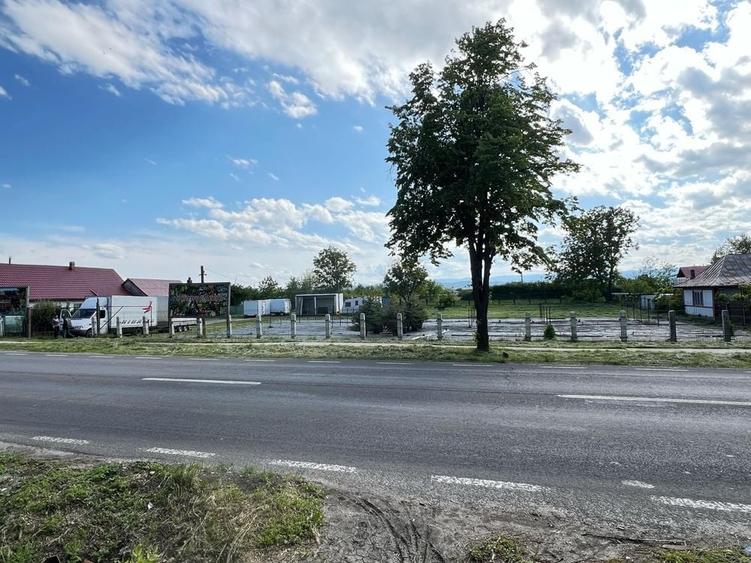 Teren de 3000 mp, în Buhuși