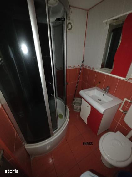 Apartament cu 3 camere în Spitalului