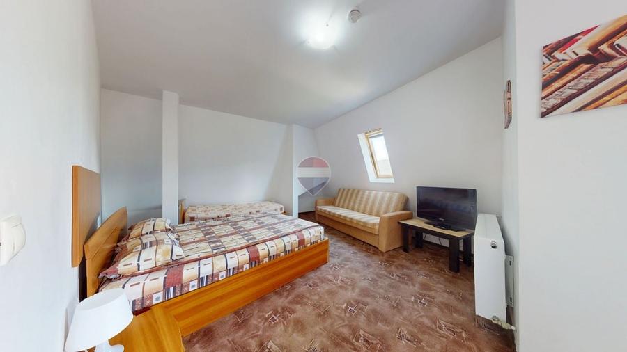 Casă individuală cu 15 camere cu Teren 4000 Mp în Sud-Est