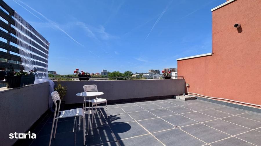 Apartament cu 3 camere decomandat în Est