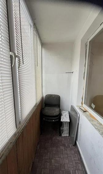 Apartament cu 4 camere decomandat în Astra