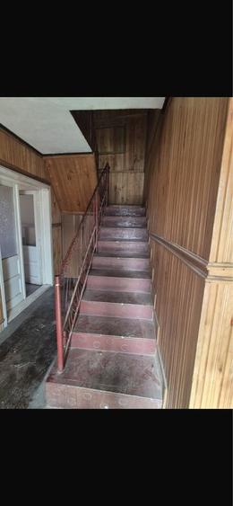 Casă cu 4 camere cu Teren 250 Mp în Central