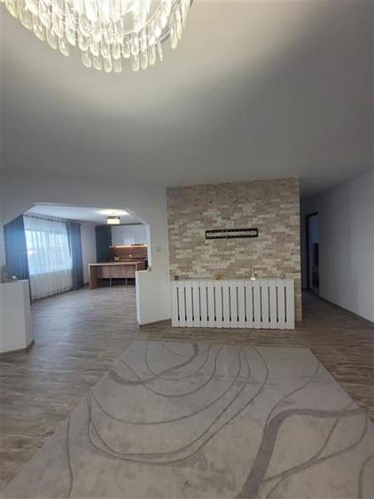 Casă individuală cu 4 camere cu Teren 500 Mp în Nisipari