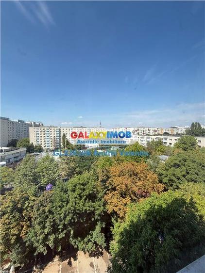 Apartament cu 3 camere decomandat, mobilat în Berceni