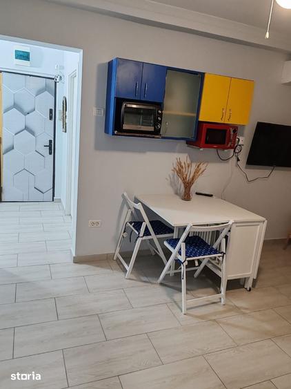 Apartament cu 2 camere semidecomandat în Obor