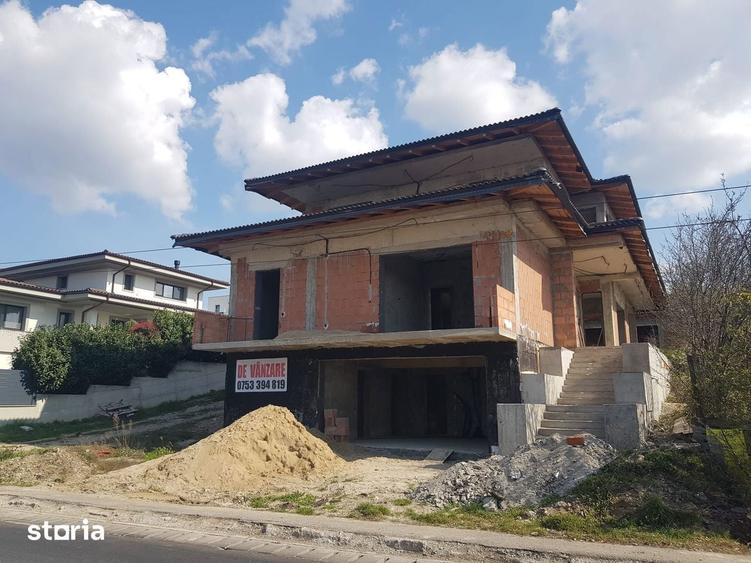 Casă cu 5 camere cu Teren 684 Mp în Spitalul Județean