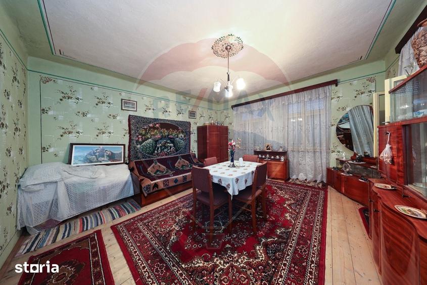 Casă cu 5 camere cu Teren 396 Mp în Nord
