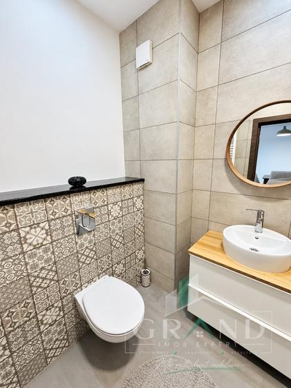 Apartament cu 2 camere semidecomandat, mobilat în Mărăști