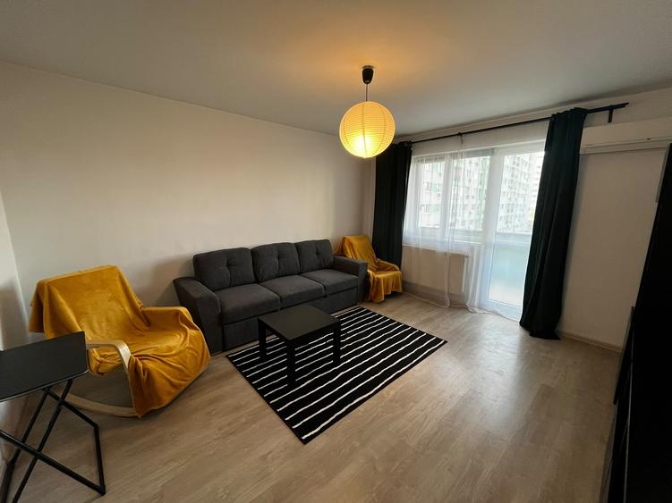Apartament cu 2 camere decomandat în Militari