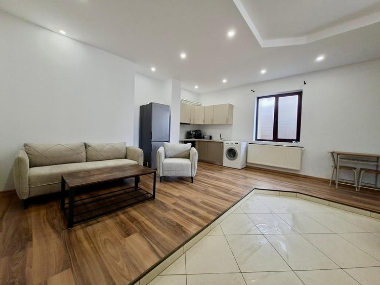Apartament cu 2 camere, mobilat în Zorilor