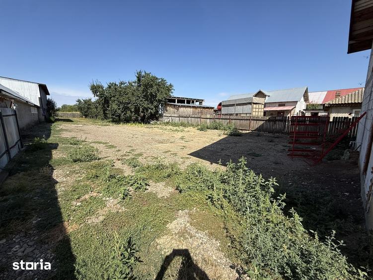 Casa 215mp, P+M, teren 2500mp, la strada, Dumesti - 10