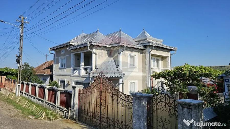 Casă cu 5 camere cu Teren 2078 Mp în Bogata