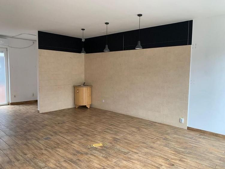 Spațiu comercial, de 42 mp, în 7 Noiembrie
