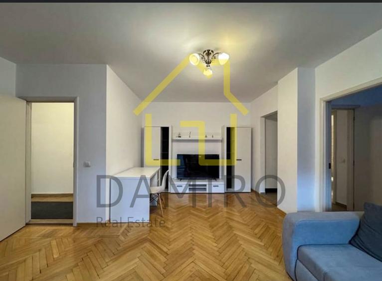 Apartament cu 2 camere semidecomandat în P-ța Romană