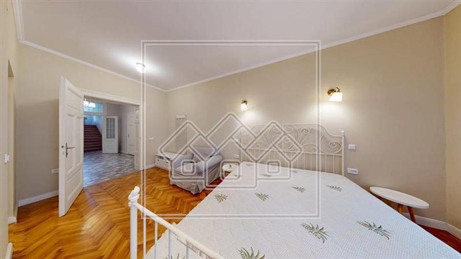 Apartament cu 3 camere circular în Sub Arini