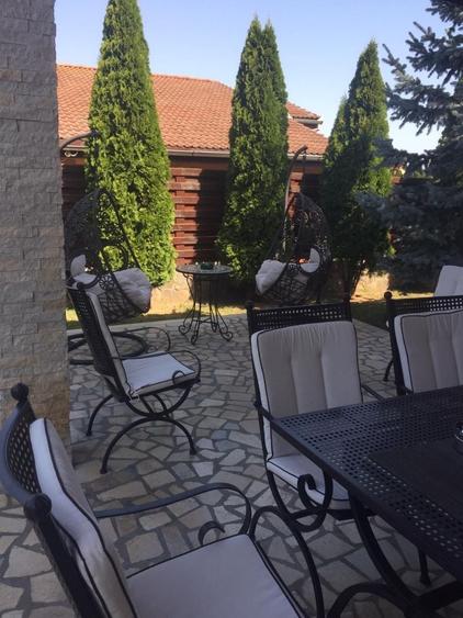 Casă cu 4 camere cu Teren 500 Mp în Central