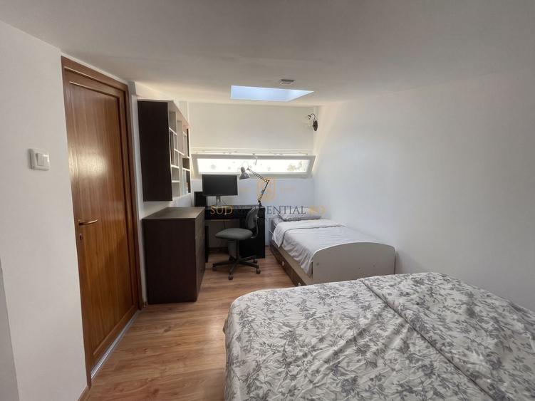 Apartament cu 3 camere semidecomandat, mobilat în Apărătorii Patriei