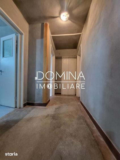 Apartament cu 3 camere semidecomandat în 1 Mai