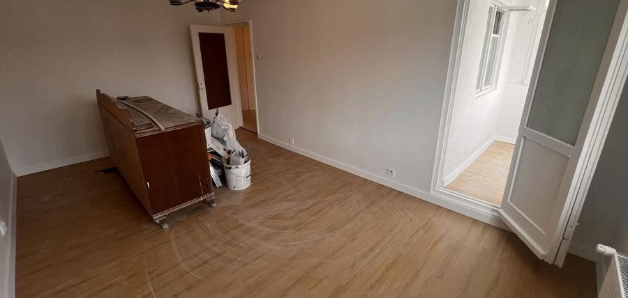 Apartament cu 3 camere decomandat în Dristor